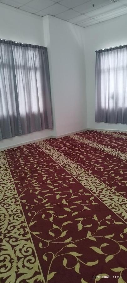 Sofiasuite16, Plaza Azalea, * Shah Alam